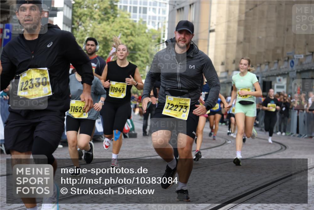 13.09.2026 - 21. swb-Marathon Bremen Strokosch-Dieckow http://msf.ph/oto/10383084 13.09.2026 11:05:43 Ziel 10186, 10411, 10432, 10576, 10697, 10717, 10802, 10995, 11102, 11146, 11157, 11218, 11314, 11326, 11334, 11387, 11394, 11521, 11571, 11572, 11616, 11724, 12011, 12055, 12079, 12080, 12251, 12273, 12330, 10018, 10168, 10305, 10382, 10619, 11024, 11132, 11164, 11477, 12186, 12378, 12523, 12528, 12773 meine-sportfotos.de