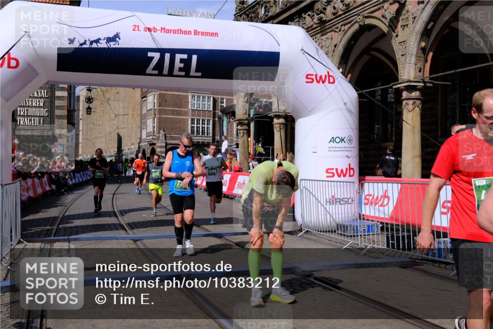 13.09.2026 - 21. swb-Marathon Bremen Tim E. http://msf.ph/oto/10383212 13.09.2026 13:19:19 Ziel 307, 2007, 2390, 4819, 4857, 4916, 5277, 6137, 6310, 7154, 7602, 7647, 7686, 7791, 9512, 13184 meine-sportfotos.de