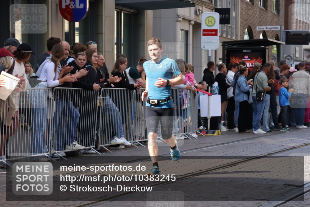 13.09.2026 - 21. swb-Marathon Bremen Strokosch-Dieckow http://msf.ph/oto/10383245 13.09.2026 12:48:55 Ziel 314, 934, 1428, 1917 meine-sportfotos.de