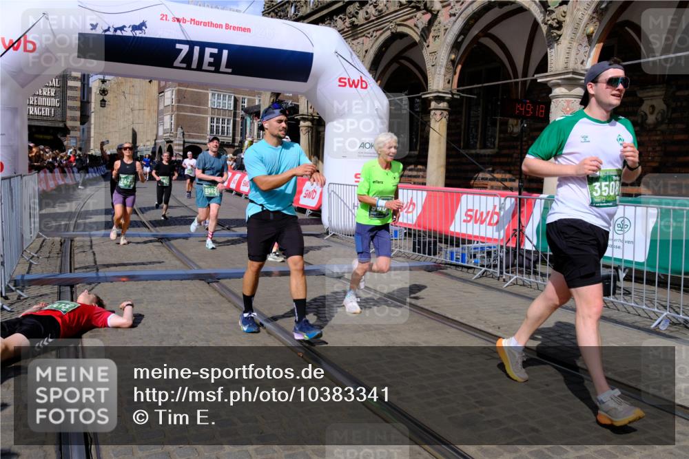 13.09.2026 - 21. swb-Marathon Bremen Tim E. http://msf.ph/oto/10383341 13.09.2026 13:19:40 Ziel 189, 666, 1599, 2423, 2535, 3182, 3508, 4319, 4455, 5172, 5371, 6008, 6633, 7268, 7754, 7945, 8153, 9552, 9638, 9805 meine-sportfotos.de