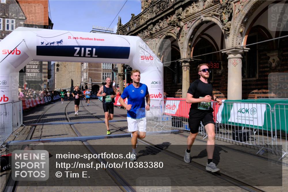 13.09.2026 - 21. swb-Marathon Bremen Tim E. http://msf.ph/oto/10383380 13.09.2026 13:19:52 Ziel 161, 461, 926, 1010, 1232, 1281, 1468, 1535, 1642, 2906, 4319, 4455, 4977, 4978, 7037, 7140, 7268, 7945, 8153, 8185, 9984, 13163 meine-sportfotos.de