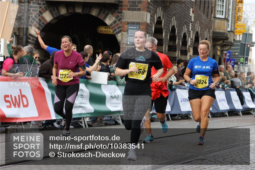 13.09.2026 - 21. swb-Marathon Bremen Strokosch-Dieckow http://msf.ph/oto/10383541 13.09.2026 11:05:54 Ziel 10186, 10238, 10259, 10260, 10432, 10457, 10864, 11146, 11314, 11387, 11394, 11520, 11521, 11571, 11572, 11724, 11791, 11892, 11947, 12055, 12156, 12251, 12273, 12330, 12362, 12501, 10204, 10375, 10619, 10662, 11132, 11156, 11477, 11674, 11775, 11786, 12186, 12486 meine-sportfotos.de