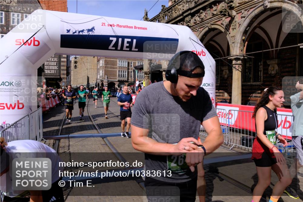 13.09.2026 - 21. swb-Marathon Bremen Tim E. http://msf.ph/oto/10383613 13.09.2026 13:21:14 Ziel 854, 1056, 1191, 1881, 2425, 2640, 3356, 3450, 3866, 3933, 4126, 4316, 4362, 4465, 4612, 5161, 5213, 5954, 6401, 6680, 6970, 7517, 7902, 8005, 8237, 8622, 8971, 13120 meine-sportfotos.de