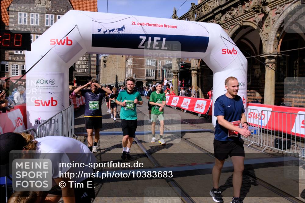 13.09.2026 - 21. swb-Marathon Bremen Tim E. http://msf.ph/oto/10383683 13.09.2026 13:21:17 Ziel 854, 1056, 1191, 1881, 2425, 2640, 3356, 3450, 3933, 4126, 4316, 4362, 4465, 4612, 4734, 5161, 6401, 6680, 6970, 7902, 8237, 8622, 8971, 13120 meine-sportfotos.de