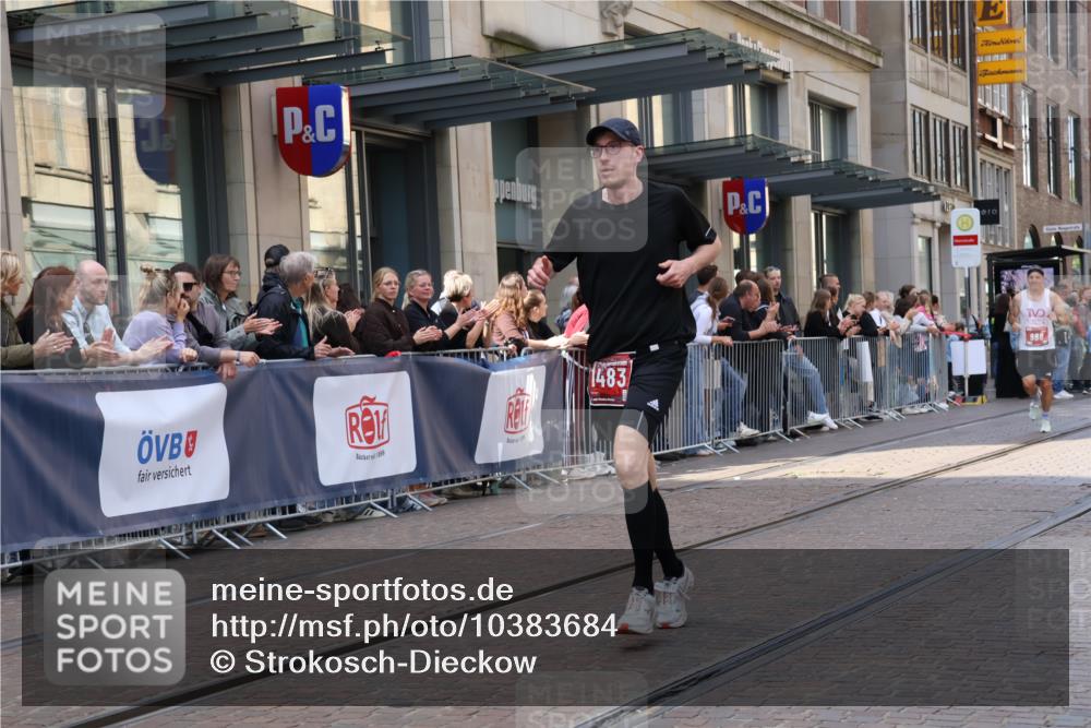 13.09.2026 - 21. swb-Marathon Bremen Strokosch-Dieckow http://msf.ph/oto/10383684 13.09.2026 12:49:39 Ziel 547, 719, 719, 968, 1483 meine-sportfotos.de