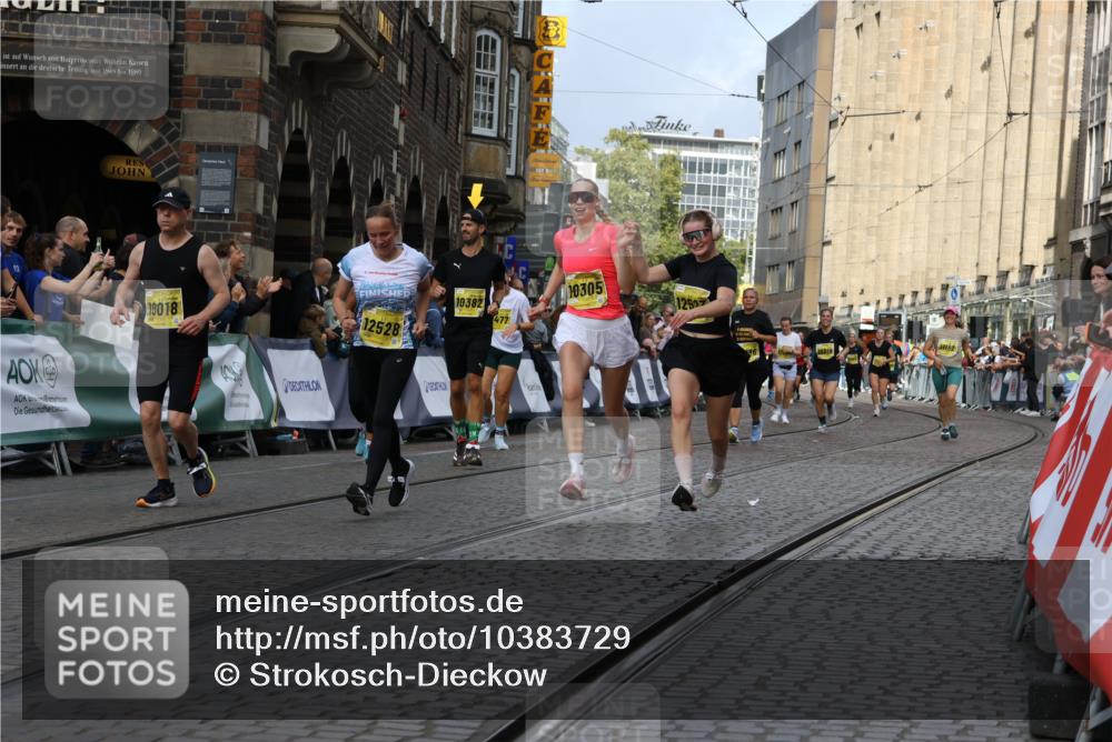 13.09.2026 - 21. swb-Marathon Bremen Strokosch-Dieckow http://msf.ph/oto/10383729 13.09.2026 11:06:00 Ziel 10168, 10238, 10259, 10260, 10305, 10457, 10864, 11024, 11314, 11387, 11520, 11521, 11724, 11791, 11892, 11947, 12156, 12273, 12330, 12362, 12378, 12501, 12523, 12773, 10204, 10375, 10662, 11029, 11156, 11460, 11674, 11690, 11775, 11786, 12486 meine-sportfotos.de