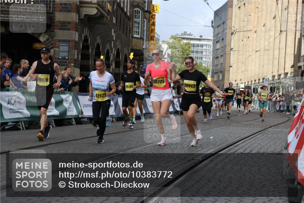 13.09.2026 - 21. swb-Marathon Bremen Strokosch-Dieckow http://msf.ph/oto/10383772 13.09.2026 11:06:00 Ziel 10168, 10238, 10259, 10260, 10305, 10457, 10864, 11024, 11314, 11387, 11520, 11521, 11724, 11791, 11892, 11947, 12156, 12273, 12330, 12362, 12378, 12501, 12523, 12773, 10204, 10375, 10662, 11029, 11156, 11460, 11674, 11690, 11775, 11786, 12486 meine-sportfotos.de