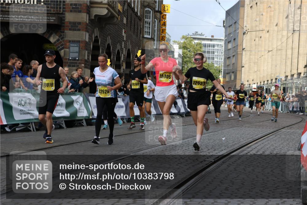 13.09.2026 - 21. swb-Marathon Bremen Strokosch-Dieckow http://msf.ph/oto/10383798 13.09.2026 11:06:00 Ziel 10168, 10238, 10259, 10260, 10305, 10457, 10864, 11024, 11314, 11387, 11520, 11521, 11724, 11791, 11892, 11947, 12156, 12273, 12330, 12362, 12378, 12501, 12523, 12773, 10204, 10375, 10662, 11029, 11156, 11460, 11674, 11690, 11775, 11786, 12486 meine-sportfotos.de