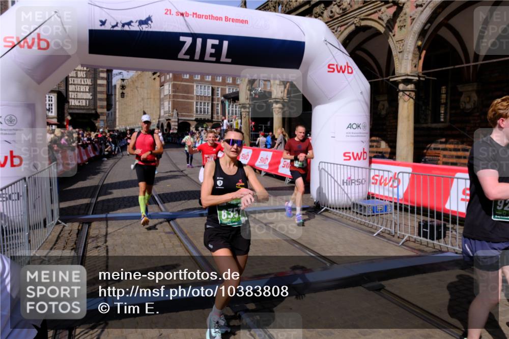 13.09.2026 - 21. swb-Marathon Bremen Tim E. http://msf.ph/oto/10383808 13.09.2026 13:21:32 Ziel 226, 1191, 2979, 3450, 3534, 4234, 4362, 4445, 4484, 4519, 4734, 6357, 6970, 8323, 8408, 8791, 9267, 9268, 9514, 9900 meine-sportfotos.de