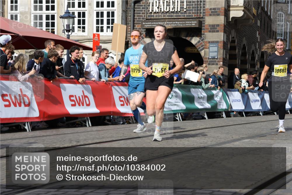 13.09.2026 - 21. swb-Marathon Bremen Strokosch-Dieckow http://msf.ph/oto/10384002 13.09.2026 11:06:13 Ziel 10018, 10168, 10204, 10238, 10305, 10382, 10457, 10619, 10662, 11024, 11132, 11156, 11164, 11477, 12186, 12378, 12486, 12523, 12528, 12773, 10376, 10681, 10682, 10852, 10853, 11028, 11340, 11374, 11432, 11690, 11729, 11849, 12217, 12479 meine-sportfotos.de