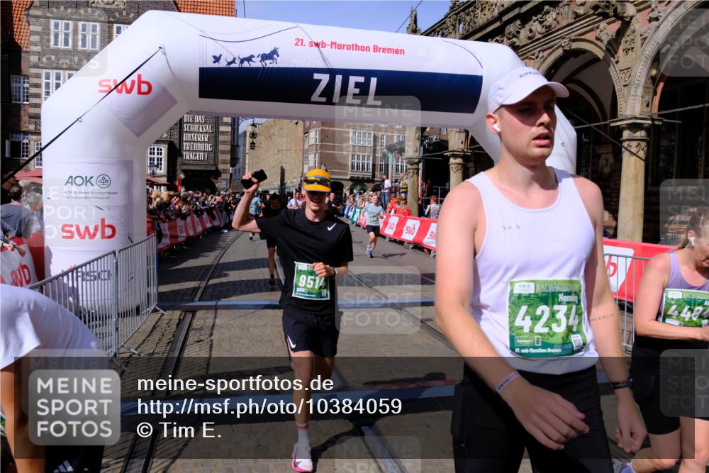 13.09.2026 - 21. swb-Marathon Bremen Tim E. http://msf.ph/oto/10384059 13.09.2026 13:21:46 Ziel 1130, 2570, 2904, 3120, 3202, 3435, 3534, 3655, 3930, 4165, 4234, 4445, 4484, 4519, 5542, 6862, 7176, 8184, 8270, 8384, 8730, 8923, 9048, 9514, 9722, 9900, 13145 meine-sportfotos.de