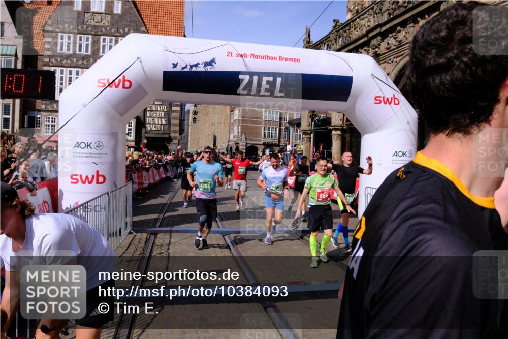 13.09.2026 - 21. swb-Marathon Bremen Tim E. http://msf.ph/oto/10384093 13.09.2026 13:21:50 Ziel 1130, 1254, 2088, 2570, 2904, 3120, 3202, 3435, 3655, 3930, 4165, 4234, 4484, 5542, 6862, 7176, 8184, 8270, 8384, 8730, 8923, 9048, 9059, 9514, 9722, 13145 meine-sportfotos.de