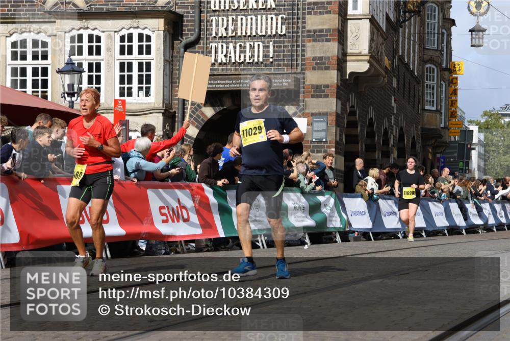 13.09.2026 - 21. swb-Marathon Bremen Strokosch-Dieckow http://msf.ph/oto/10384309 13.09.2026 11:06:21 Ziel 10018, 10204, 10375, 10382, 10619, 10662, 11029, 11132, 11156, 11164, 11477, 11674, 11775, 11786, 12186, 12486, 12528, 10654, 10849, 10852, 10853, 11021, 11028, 11240, 11729, 12217, 12485 meine-sportfotos.de