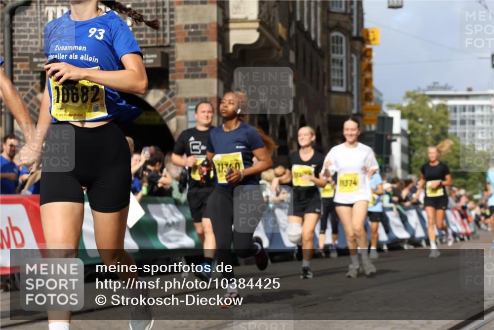 13.09.2026 - 21. swb-Marathon Bremen Strokosch-Dieckow http://msf.ph/oto/10384425 13.09.2026 11:06:30 Ziel 10204, 10375, 10376, 10662, 10681, 10682, 11029, 11156, 11460, 11674, 11690, 11775, 11786, 11849, 12479, 12486, 10323, 10654, 10795, 10849, 10989, 11021, 11240, 11370, 12146 meine-sportfotos.de
