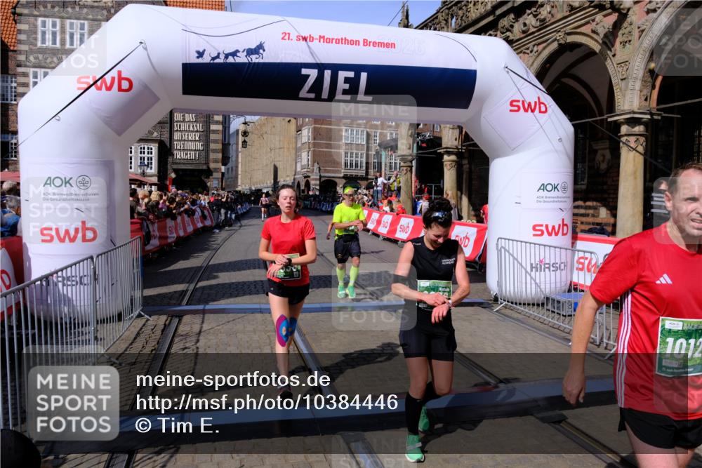 13.09.2026 - 21. swb-Marathon Bremen Tim E. http://msf.ph/oto/10384446 13.09.2026 13:22:14 Ziel 141, 148, 572, 1209, 2051, 3338, 3652, 3774, 3934, 4581, 4735, 5193, 6976, 7098, 8438, 8452, 8924, 8947, 9421, 9599, 10120 meine-sportfotos.de