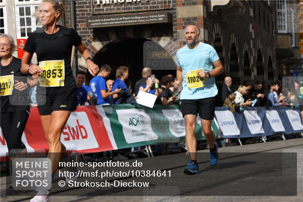 13.09.2026 - 21. swb-Marathon Bremen Strokosch-Dieckow http://msf.ph/oto/10384641 13.09.2026 11:06:35 Ziel 10375, 10376, 10681, 10682, 10852, 11029, 11340, 11374, 11432, 11460, 11674, 11690, 11729, 11786, 11849, 12479, 10323, 10654, 10795, 10849, 10989, 11066, 11370, 12124, 12146, 12219, 12249 meine-sportfotos.de