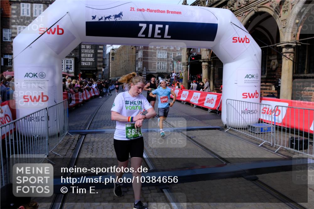 13.09.2026 - 21. swb-Marathon Bremen Tim E. http://msf.ph/oto/10384656 13.09.2026 13:22:27 Ziel 148, 1601, 1645, 2051, 2499, 3021, 3652, 4204, 4211, 6621, 7625, 7917, 8447, 8452, 8574, 8924, 9599, 9668, 9839 meine-sportfotos.de