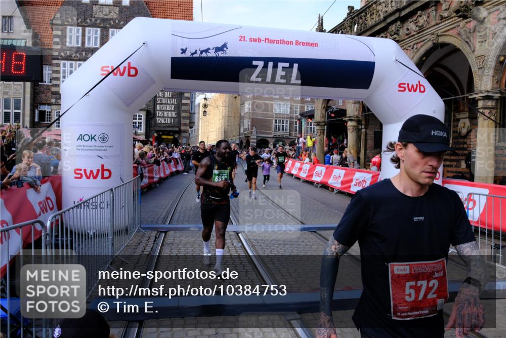 13.09.2026 - 21. swb-Marathon Bremen Tim E. http://msf.ph/oto/10384753 13.09.2026 13:22:37 Ziel 1601, 1645, 1933, 2499, 3021, 3855, 4204, 4211, 6621, 7625, 7917, 8447, 8574, 9668 meine-sportfotos.de