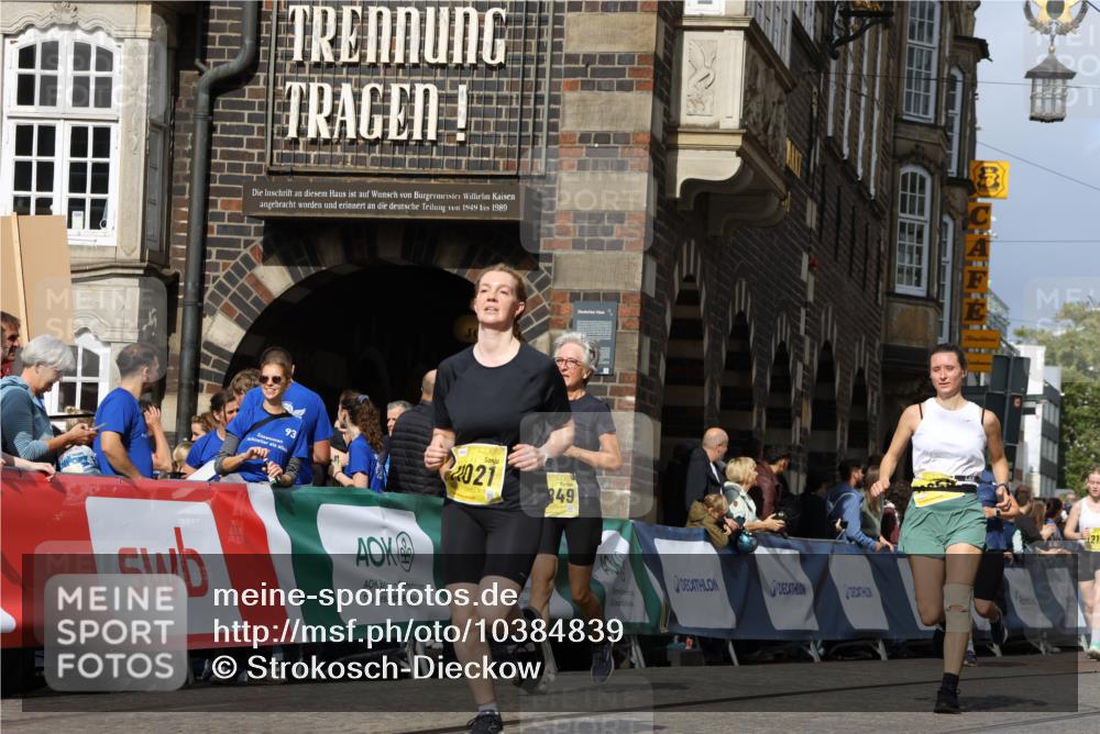13.09.2026 - 21. swb-Marathon Bremen Strokosch-Dieckow http://msf.ph/oto/10384839 13.09.2026 11:06:44 Ziel 10376, 10681, 10682, 10852, 10853, 11028, 11240, 11340, 11374, 11432, 11690, 11729, 11849, 12217, 12479, 12485, 10378, 10663, 11066, 11257, 11370, 12124, 12219, 12249 meine-sportfotos.de