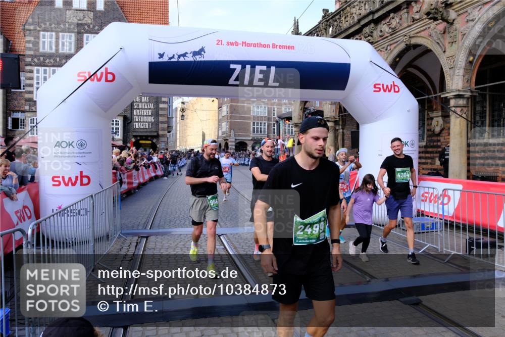 13.09.2026 - 21. swb-Marathon Bremen Tim E. http://msf.ph/oto/10384873 13.09.2026 13:22:41 Ziel 1601, 1933, 2481, 2499, 3855, 4204, 4211, 4697, 6621, 6891, 8447, 8574, 9668 meine-sportfotos.de