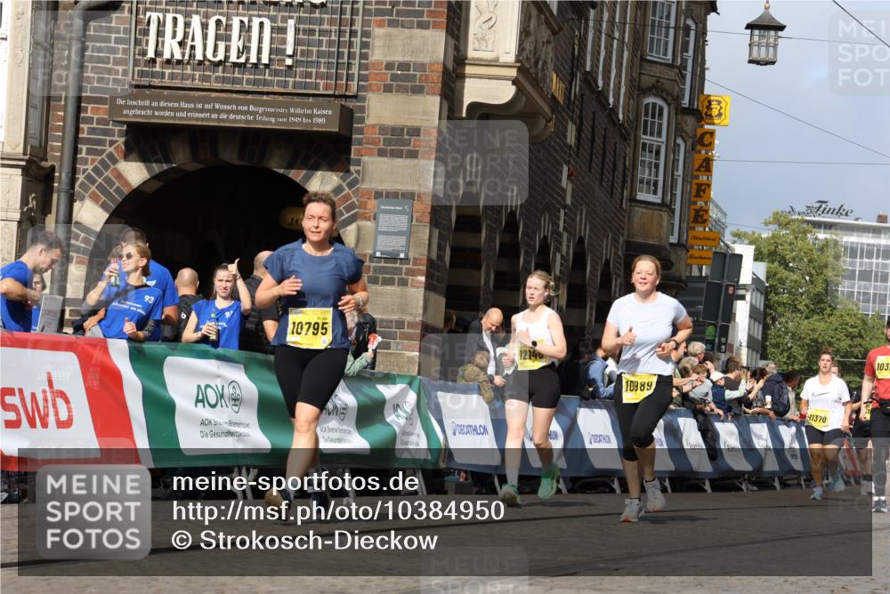 13.09.2026 - 21. swb-Marathon Bremen Strokosch-Dieckow http://msf.ph/oto/10384950 13.09.2026 11:06:48 Ziel 10376, 10654, 10681, 10682, 10849, 10852, 10853, 11021, 11028, 11240, 11340, 11374, 11432, 11729, 11849, 12217, 12479, 12485, 10378, 10663, 11257 meine-sportfotos.de
