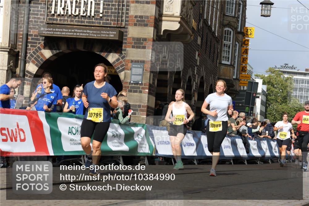 13.09.2026 - 21. swb-Marathon Bremen Strokosch-Dieckow http://msf.ph/oto/10384990 13.09.2026 11:06:49 Ziel 10376, 10654, 10681, 10682, 10849, 10852, 10853, 11021, 11028, 11240, 11340, 11374, 11432, 11729, 11849, 12217, 12479, 12485, 10156, 10378, 10663, 11257 meine-sportfotos.de