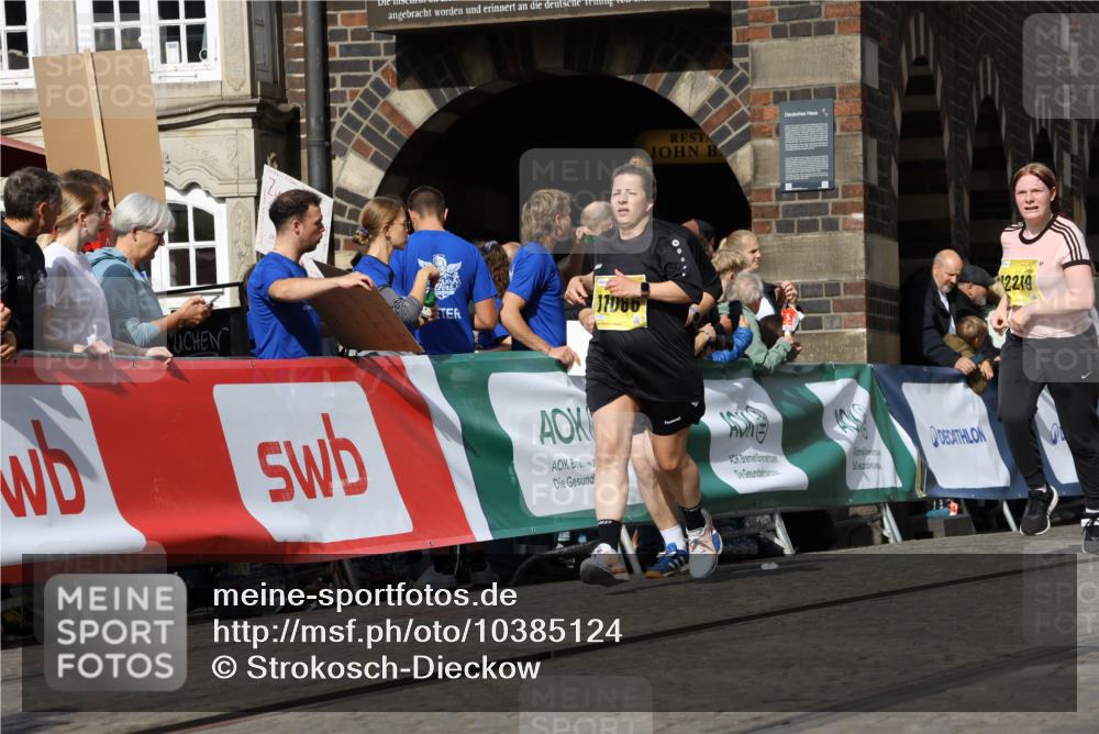 13.09.2026 - 21. swb-Marathon Bremen Strokosch-Dieckow http://msf.ph/oto/10385124 13.09.2026 11:06:56 Ziel 10323, 10654, 10795, 10849, 10853, 10989, 11021, 11028, 11240, 11370, 12146, 12217, 12485, 10156, 10360, 11100, 11257, 11393, 11439, 11684, 11696, 12255 meine-sportfotos.de