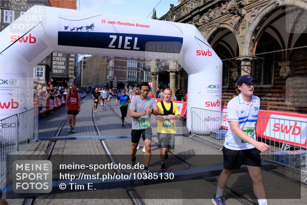 13.09.2026 - 21. swb-Marathon Bremen Tim E. http://msf.ph/oto/10385130 13.09.2026 13:22:58 Ziel 388, 913, 2402, 2481, 2771, 2806, 4483, 4697, 6707, 6792, 6891, 7586, 8547, 8551, 8694, 9090, 9510 meine-sportfotos.de