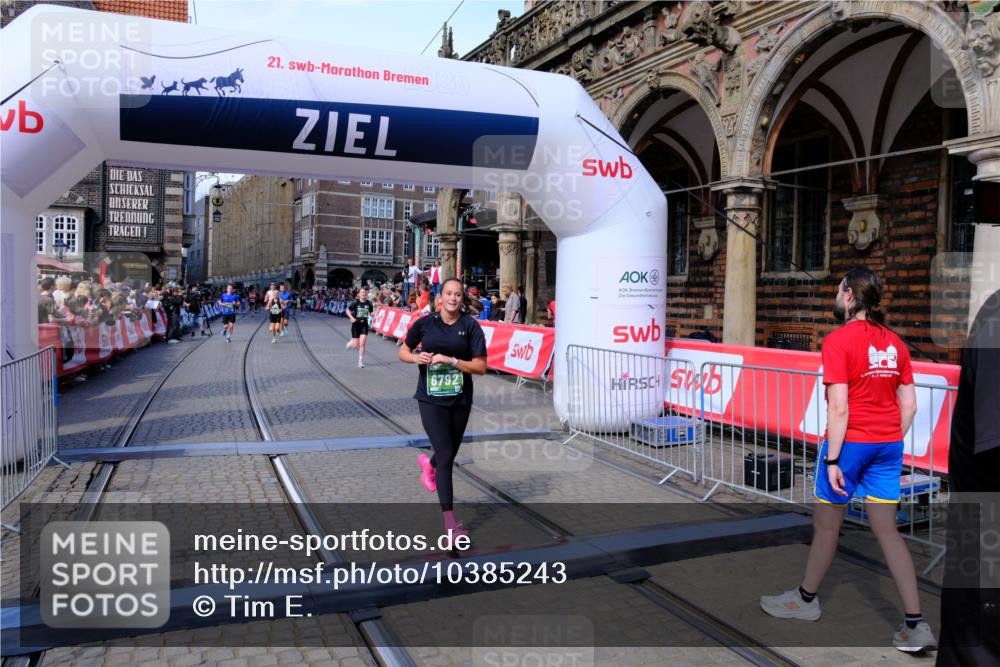 13.09.2026 - 21. swb-Marathon Bremen Tim E. http://msf.ph/oto/10385243 13.09.2026 13:23:10 Ziel 913, 1963, 2040, 2806, 3098, 3145, 3560, 6707, 6737, 6792, 7909, 8377, 8551, 8646, 8671, 8672, 8819, 8820, 9510 meine-sportfotos.de