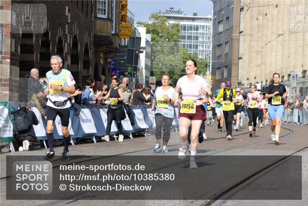 13.09.2026 - 21. swb-Marathon Bremen Strokosch-Dieckow http://msf.ph/oto/10385380 13.09.2026 11:07:13 Ziel 10378, 10663, 11066, 11257, 11370, 12124, 12146, 12219, 12249, 10205, 10488, 10695, 10748, 11123, 11246, 11417, 11759, 11767, 11865, 11917, 12020, 12173, 12210, 12266, 12536 meine-sportfotos.de