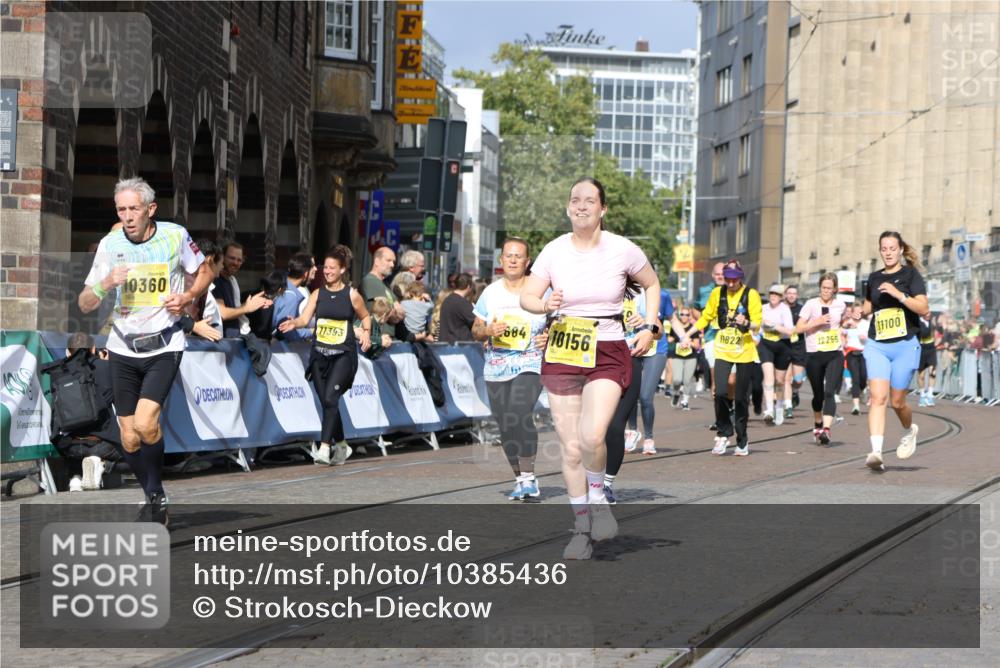 13.09.2026 - 21. swb-Marathon Bremen Strokosch-Dieckow http://msf.ph/oto/10385436 13.09.2026 11:07:13 Ziel 10378, 10663, 11066, 11257, 11370, 12124, 12146, 12219, 12249, 10205, 10488, 10695, 10748, 11123, 11246, 11417, 11759, 11767, 11865, 11917, 12020, 12173, 12210, 12266, 12536 meine-sportfotos.de
