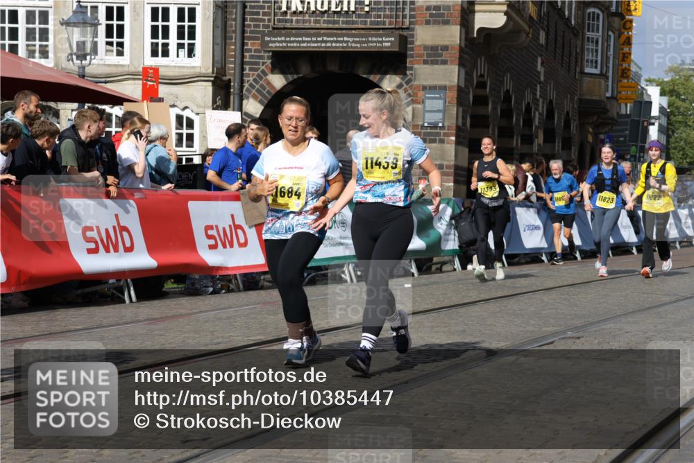 13.09.2026 - 21. swb-Marathon Bremen Strokosch-Dieckow http://msf.ph/oto/10385447 13.09.2026 11:07:17 Ziel 10156, 10360, 10378, 10663, 11066, 11257, 11439, 11684, 12124, 12219, 12249, 10138, 10205, 10488, 10501, 10695, 10748, 11123, 11417, 11767, 11865, 11917, 12020, 12173, 12210, 12266, 12277, 12536 meine-sportfotos.de