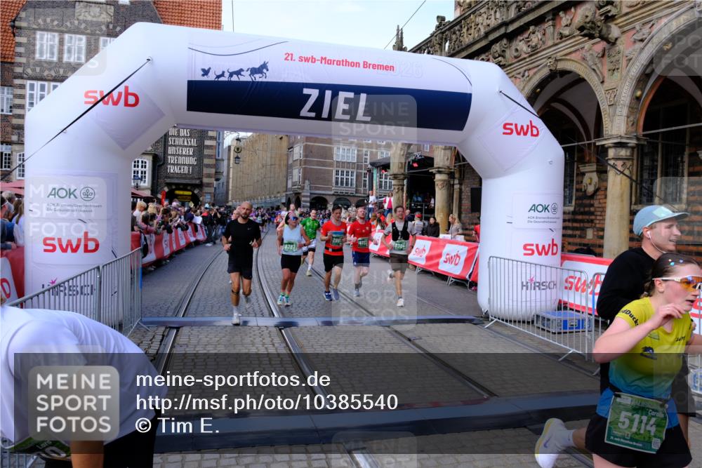 13.09.2026 - 21. swb-Marathon Bremen Tim E. http://msf.ph/oto/10385540 13.09.2026 13:23:30 Ziel 1809, 1900, 1935, 2306, 2367, 2427, 2827, 2899, 2914, 2961, 3098, 3233, 3374, 3729, 3920, 5114, 5820, 5821, 8045, 8231, 8304, 8732, 8787, 8819, 8820, 9436, 9827, 9921, 10127 meine-sportfotos.de