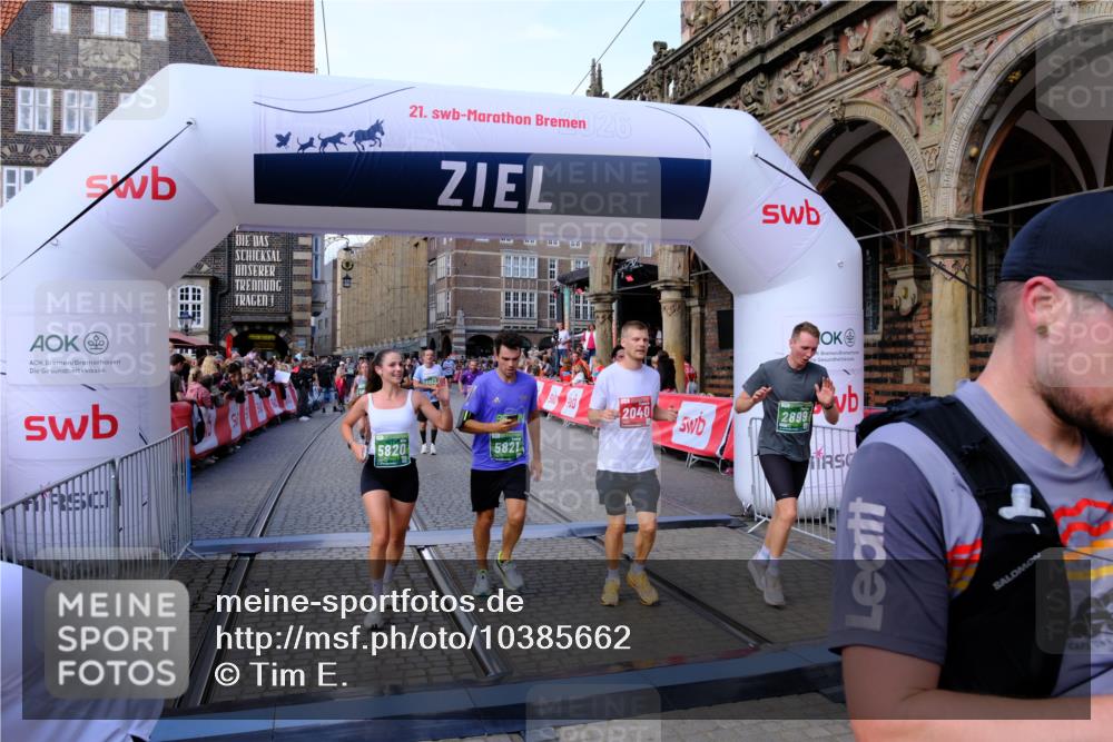 13.09.2026 - 21. swb-Marathon Bremen Tim E. http://msf.ph/oto/10385662 13.09.2026 13:23:41 Ziel 672, 2306, 2371, 2409, 2427, 2899, 3078, 3173, 3531, 3861, 3939, 5820, 5821, 6848, 6923, 8045, 8863, 9088, 9196, 9436, 9827, 10127 meine-sportfotos.de