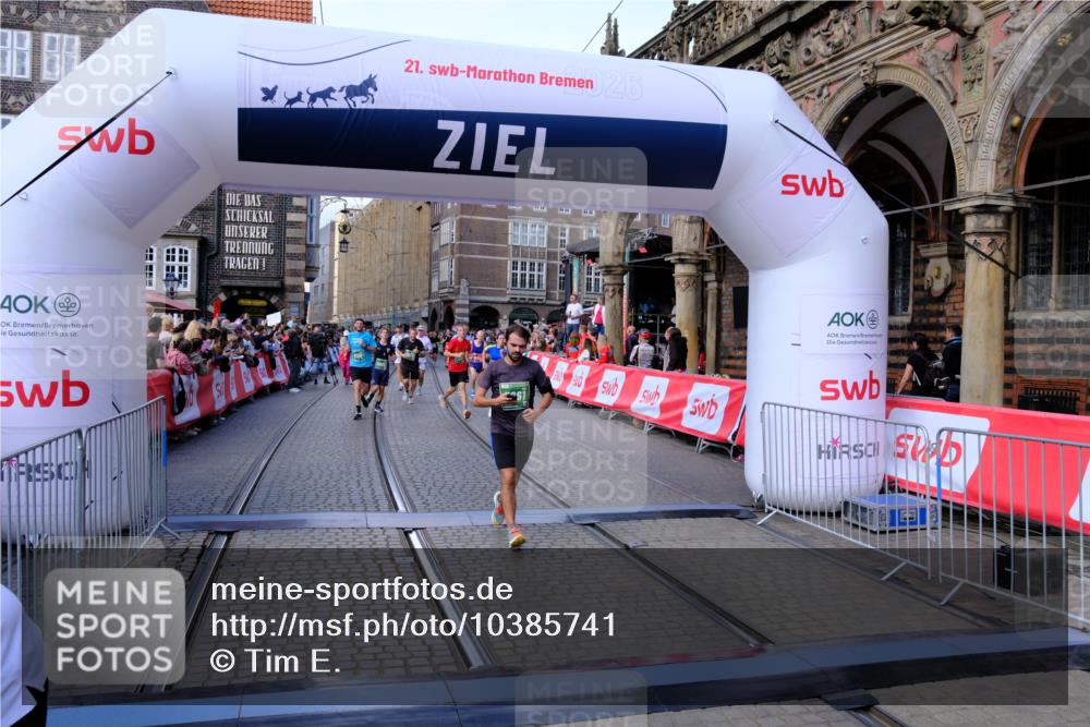 13.09.2026 - 21. swb-Marathon Bremen Tim E. http://msf.ph/oto/10385741 13.09.2026 13:23:48 Ziel 135, 672, 2371, 2409, 2485, 2490, 2560, 2627, 3078, 3138, 3173, 3531, 3856, 3861, 3939, 5820, 5821, 5908, 6843, 6848, 6923, 8560, 8863, 9088, 9196, 9436 meine-sportfotos.de
