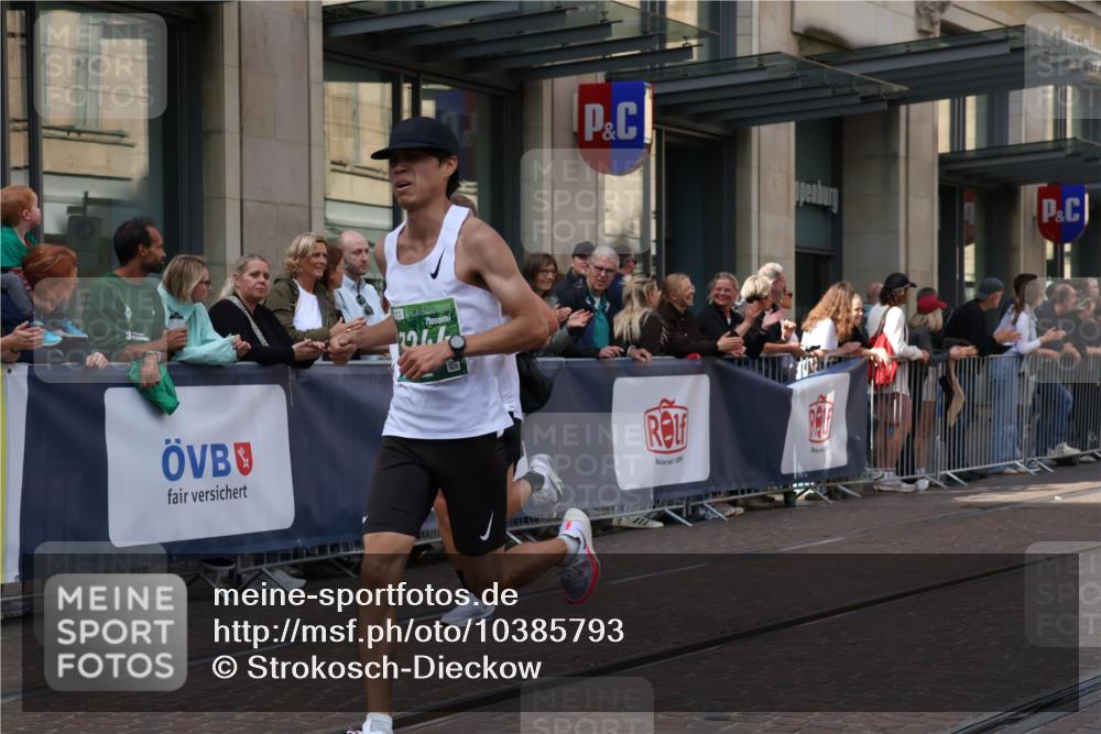 13.09.2026 - 21. swb-Marathon Bremen Strokosch-Dieckow http://msf.ph/oto/10385793 13.09.2026 12:52:36 Ziel 417, 553, 2100, 7244, 8077, 8729, 9522, 525, 959, 1357, 1507, 7768 meine-sportfotos.de