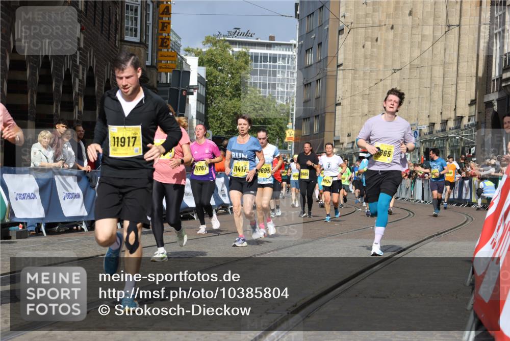 13.09.2026 - 21. swb-Marathon Bremen Strokosch-Dieckow http://msf.ph/oto/10385804 13.09.2026 11:07:30 Ziel 10156, 10360, 10488, 11100, 11123, 11246, 11393, 11439, 11600, 11684, 11696, 11759, 11822, 11823, 12255, 12266, 10138, 10279, 10280, 10363, 10364, 10501, 10505, 10580, 10595, 10830, 10907, 10935, 11037, 11223, 11643, 11899, 11924, 11934, 12097, 12167, 12168, 12194, 12277, 12307, 12419, 12509 meine-sportfotos.de