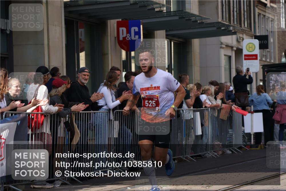 13.09.2026 - 21. swb-Marathon Bremen Strokosch-Dieckow http://msf.ph/oto/10385810 13.09.2026 12:52:42 Ziel 417, 2100, 2585, 7244, 7650, 8077, 9522, 525, 553, 1507, 7768, 8729 meine-sportfotos.de