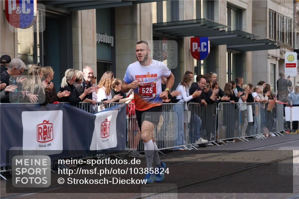 13.09.2026 - 21. swb-Marathon Bremen Strokosch-Dieckow http://msf.ph/oto/10385824 13.09.2026 12:52:43 Ziel 417, 2100, 2585, 7244, 7650, 8077, 9522, 525, 553, 7244, 7768, 8729 meine-sportfotos.de