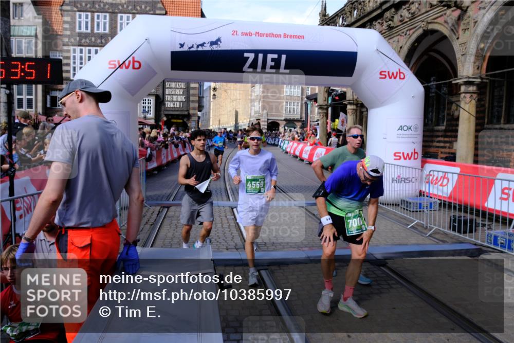 13.09.2026 - 21. swb-Marathon Bremen Tim E. http://msf.ph/oto/10385997 13.09.2026 13:24:40 Ziel 776, 1250, 2295, 2491, 3994, 4000, 4559, 5012, 5208, 5572, 5668, 5669, 5928, 5929, 5953, 6080, 7069, 7081, 7156, 7568, 8310, 8415, 8784, 9087, 9264, 9573, 9676, 9916 meine-sportfotos.de