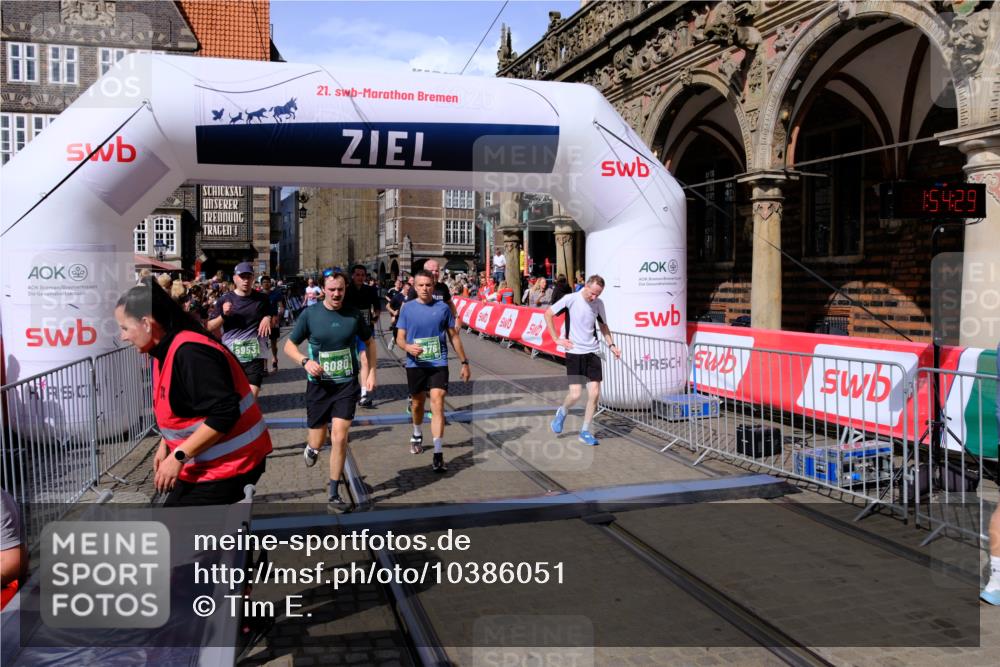 13.09.2026 - 21. swb-Marathon Bremen Tim E. http://msf.ph/oto/10386051 13.09.2026 13:24:51 Ziel 282, 789, 790, 1582, 2280, 3375, 3524, 3994, 5328, 5572, 5668, 5669, 5953, 6080, 7156, 7568, 8310, 8636, 8784, 8881, 9264, 9541, 9573, 9676, 10069, 10071, 10097 meine-sportfotos.de