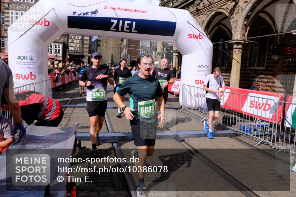 13.09.2026 - 21. swb-Marathon Bremen Tim E. http://msf.ph/oto/10386078 13.09.2026 13:24:52 Ziel 282, 789, 790, 1516, 1582, 2280, 3375, 3524, 3994, 4277, 5328, 5572, 5668, 5669, 5953, 6080, 6626, 7156, 7568, 8310, 8636, 8784, 8881, 9264, 9541, 9573, 9676, 10069, 10071, 10097 meine-sportfotos.de