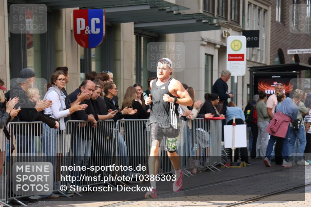 13.09.2026 - 21. swb-Marathon Bremen Strokosch-Dieckow http://msf.ph/oto/10386303 13.09.2026 12:53:21 Ziel 272, 1089, 1168, 1606, 2352, 3080, 3606, 13212, 2585, 2670, 7650, 8081 meine-sportfotos.de