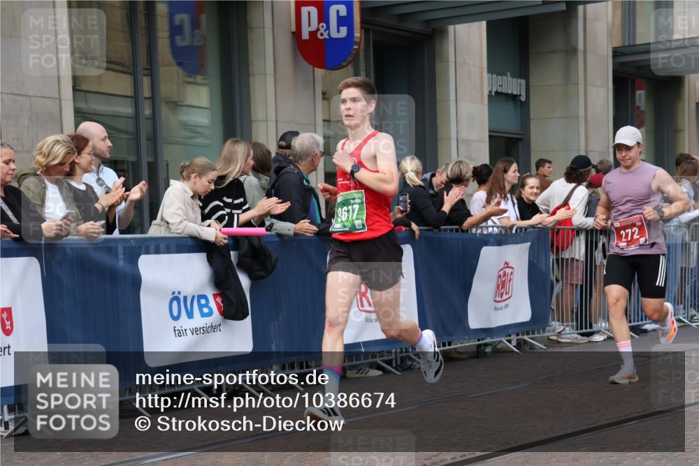 13.09.2026 - 21. swb-Marathon Bremen Strokosch-Dieckow http://msf.ph/oto/10386674 13.09.2026 12:53:57 Ziel 1256, 1629, 6112, 9399, 9617, 272, 1089, 1168, 1606, 5160, 13212 meine-sportfotos.de