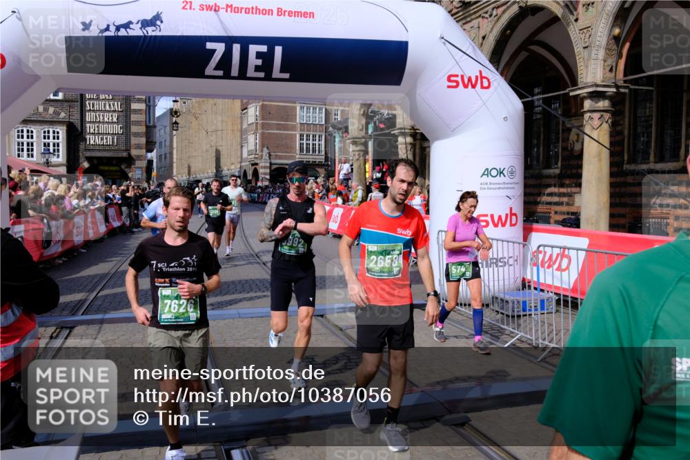 13.09.2026 - 21. swb-Marathon Bremen Tim E. http://msf.ph/oto/10387056 13.09.2026 13:26:46 Ziel 1368, 1649, 2434, 2658, 3526, 3603, 3983, 4077, 5747, 5992, 6230, 6548, 6639, 7626, 8817, 9260, 13195 meine-sportfotos.de