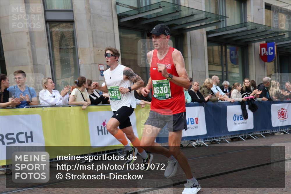 13.09.2026 - 21. swb-Marathon Bremen Strokosch-Dieckow http://msf.ph/oto/10387072 13.09.2026 12:55:24 Ziel 299, 1583, 1724, 2072, 4381, 5163, 9630, 10034, 3744 meine-sportfotos.de