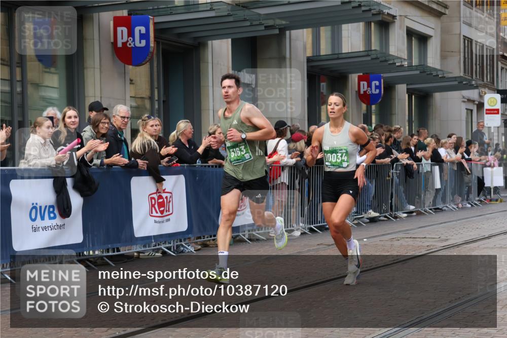 13.09.2026 - 21. swb-Marathon Bremen Strokosch-Dieckow http://msf.ph/oto/10387120 13.09.2026 12:55:38 Ziel 1583, 2072, 5163, 10034, 13080, 299, 1724, 4381, 9630 meine-sportfotos.de