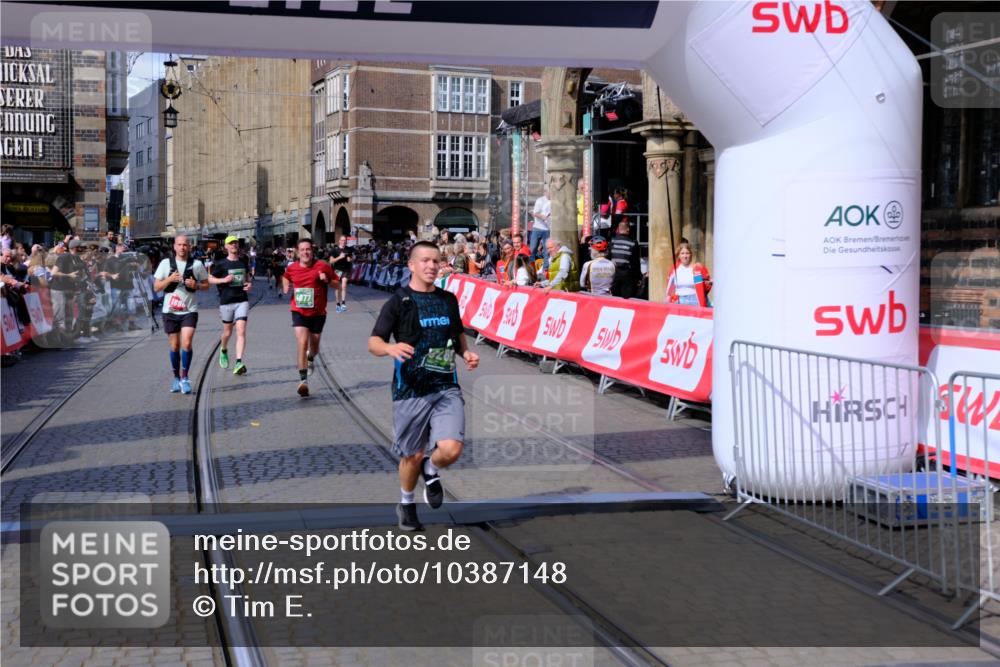 13.09.2026 - 21. swb-Marathon Bremen Tim E. http://msf.ph/oto/10387148 13.09.2026 13:26:53 Ziel 1368, 1649, 2779, 3526, 3603, 3852, 4077, 4598, 6289, 6375, 6548, 8112, 9260, 13195 meine-sportfotos.de