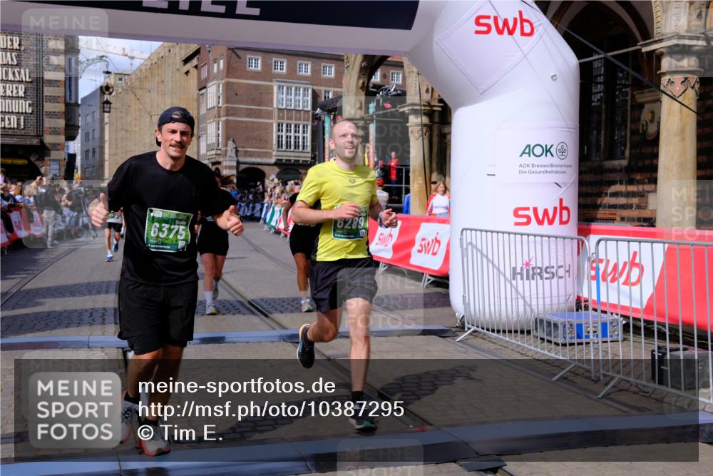 13.09.2026 - 21. swb-Marathon Bremen Tim E. http://msf.ph/oto/10387295 13.09.2026 13:27:04 Ziel 531, 2779, 3076, 3302, 3510, 3852, 3893, 4441, 4598, 4919, 5054, 5937, 5943, 6289, 6314, 6375, 6455, 6548, 6580, 7246, 7317, 8112, 8303, 9551, 13097 meine-sportfotos.de