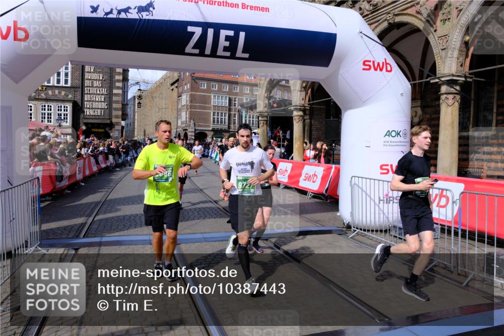 13.09.2026 - 21. swb-Marathon Bremen Tim E. http://msf.ph/oto/10387443 13.09.2026 13:28:03 Ziel 440, 534, 762, 857, 1456, 1932, 2686, 3013, 3135, 3460, 3576, 3970, 4106, 4133, 4265, 4421, 4496, 4593, 4744, 5081, 5462, 5557, 6067, 6468, 6522, 7042, 7138, 7358, 8351, 9067, 9494, 9727, 13198 meine-sportfotos.de